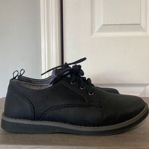 Dress shoes